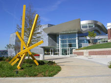 Front view of the Hunter Museum of American Art 
